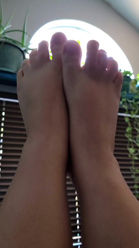 barefootmilf feet feet fetish fetish foot foot fetish foot worship legs up milf toes