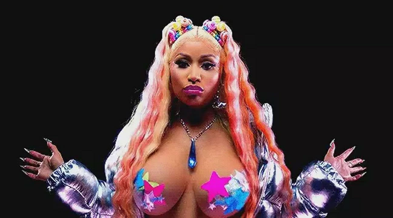 Boobs Bouncing Nicki Minaj gif
