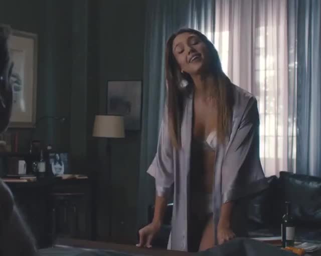 Jessica Alba gif