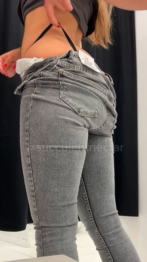 ass jeans locker room pawg bubble-butt legal-teens paag phat-ass-white-girls thick-fit