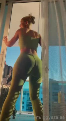 ass iggy azalea jiggling onlyfans shaking thick twerking gif