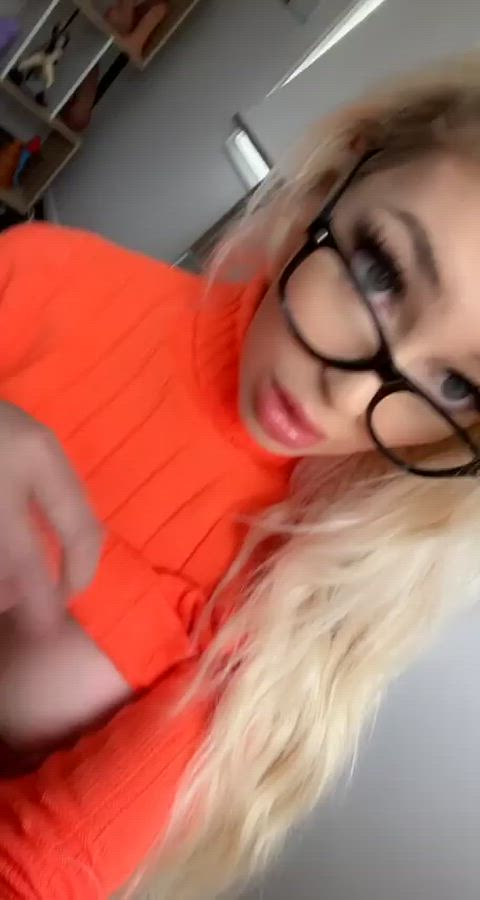 huge tits perky pussy lips selfie shaved pussy upskirt gif
