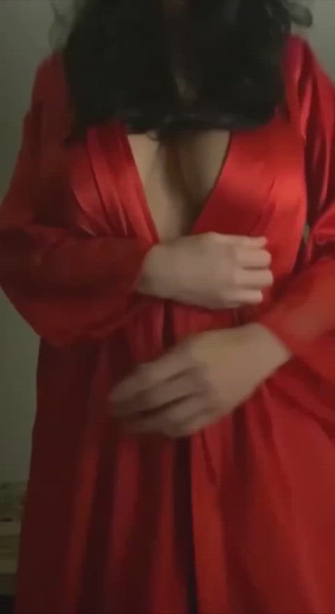 busty seduction undressing amateur-girls curvy-chicks just-boobs gif