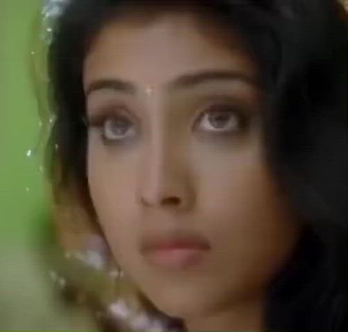 Caption it : Shriya Saran