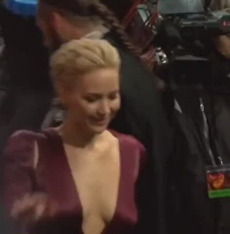 celebrity cleavage jennifer lawrence gif