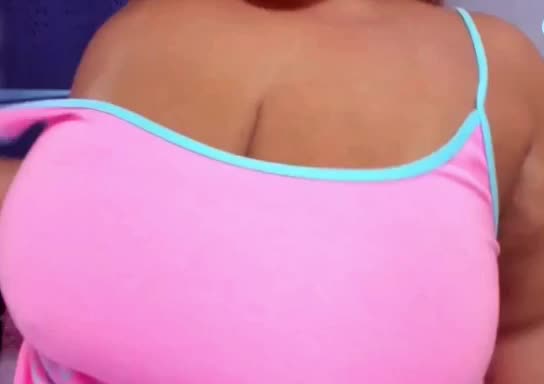 McKenzie bounce tits