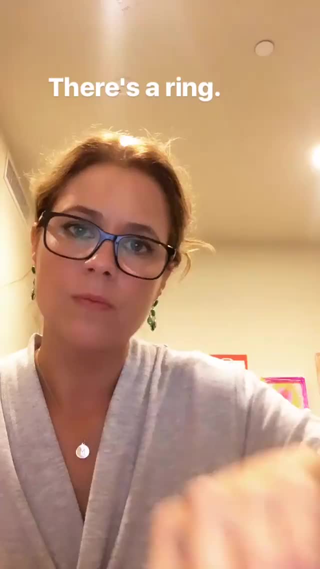 Jenna Fischer bathrobe and glasses 05