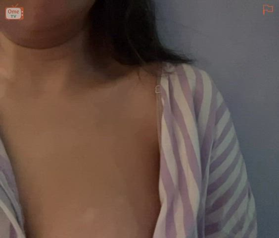 amateur big tits indonesian gif