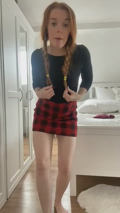 ??DON'T miss out!!??14 day FREE TRIAL ??Petite redhead MILF with a fuckingmachine