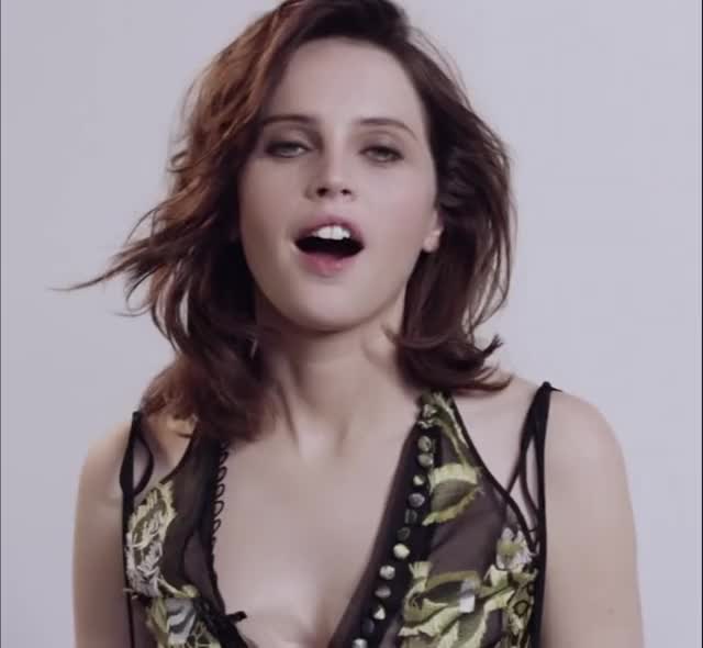 Felicity Jones gif