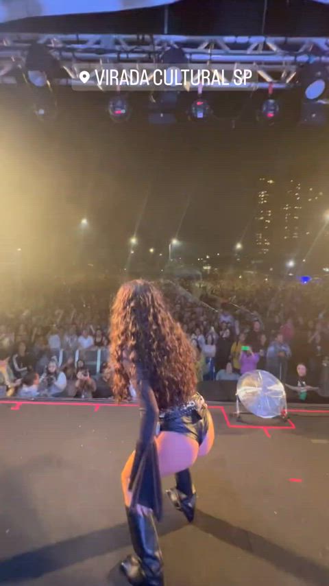 ass big ass brazilian celebrity dancing gif