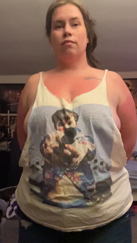 I think the neighbors will like seeing me in the garden in this shirt 