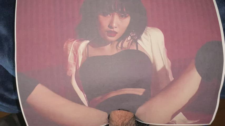 Momo leg spread wide open