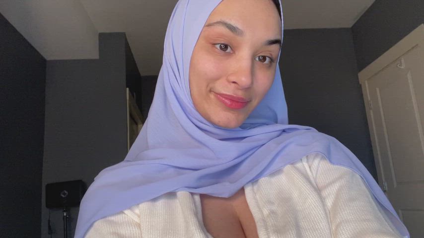 amateur arab big tits boobs bouncing tits hijab muslim natural tits pakistani adorable-porn