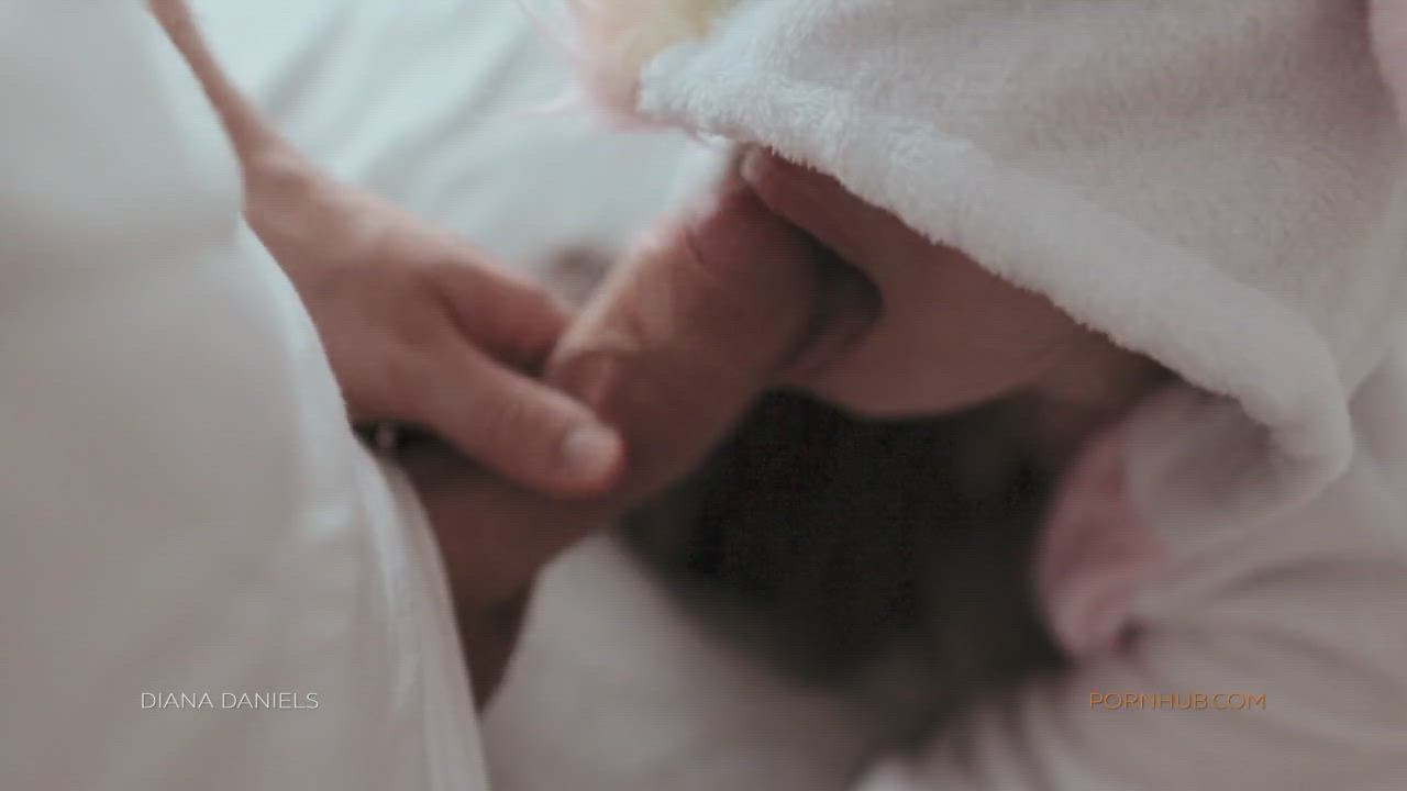 Amateur Babe Blowjob European Homemade Kigurumi Natural Tits Tickling gif
