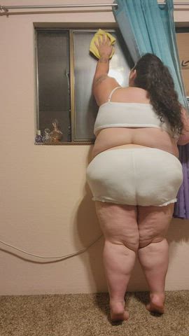 bbw curly hair cute maid ssbbw gif