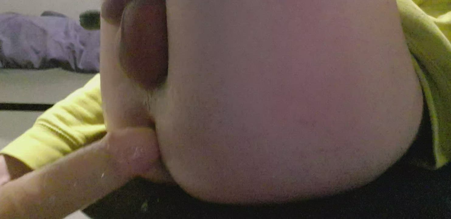 [18] My new dildo is a bit of a tight fit...