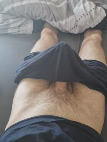hard to hide my 22y/o german cock :d, can you help?