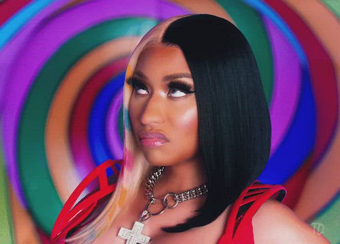 Big Tits Boobs Brown Eyes Fake Boobs Nicki Minaj gif