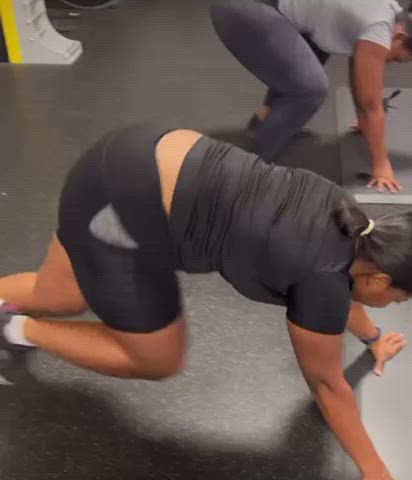 ebony ponytail workout gif