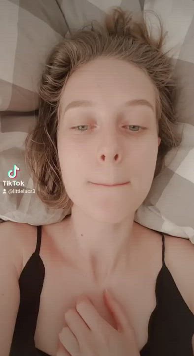 TikTok gif