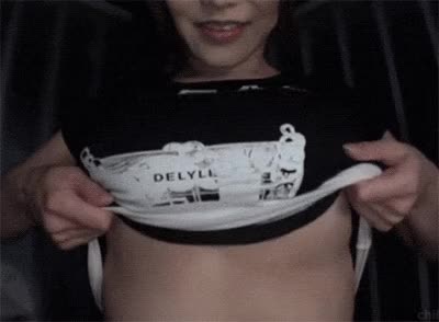 anri-okita-gif-BOOBs