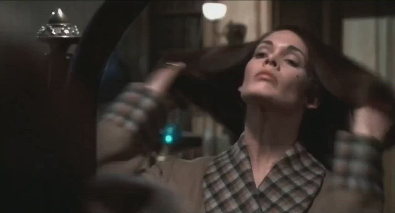 Martine Beswick - Dr Jekyll &amp; Sister Hyde (1971)