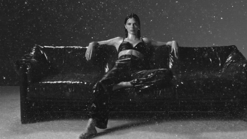 ass brunette cleavage kendall jenner model natural tits small tits underwear gif