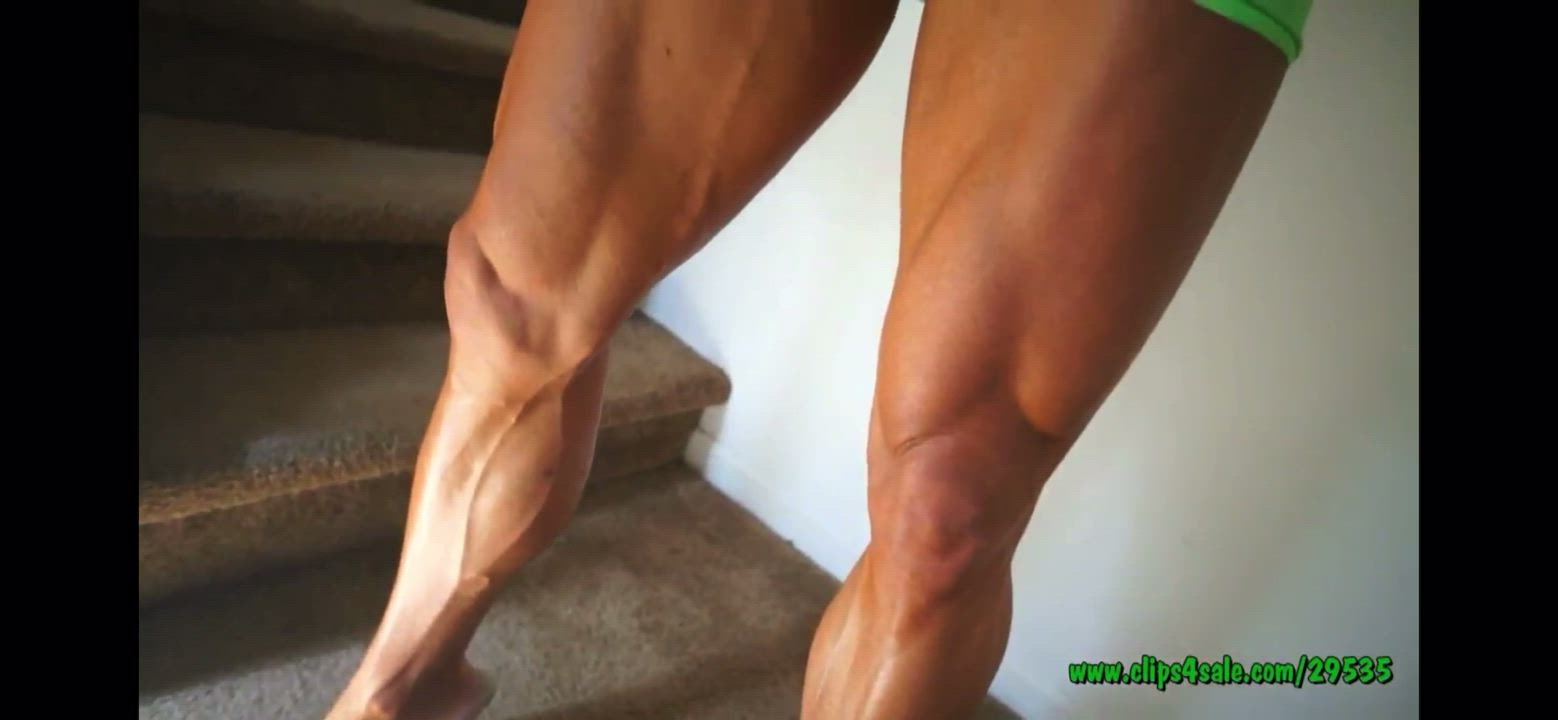 Babe Big Dick Big Tits Bodybuilder Futanari Muscular Milf gif