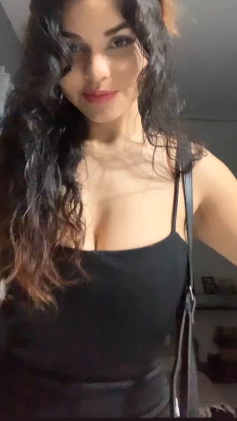 cleavage cute latina gif