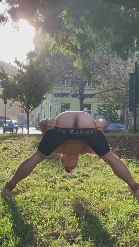 amateur ass muscles solo gif