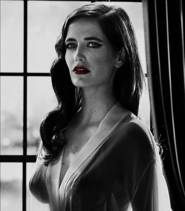 Eva Green GIF - 035