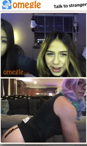 Girls laughing at my BBC worship on Omegle.. dm me degrading messages Kik: bigbootyslave4