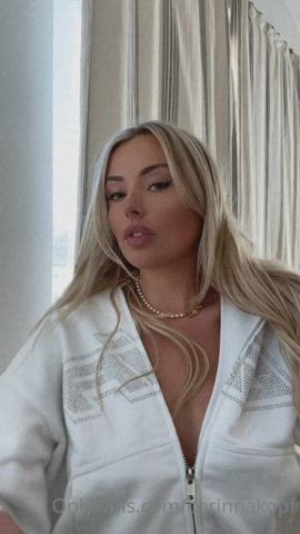 Big Ass Big Tits Blonde Celebrity OnlyFans White Girl gif