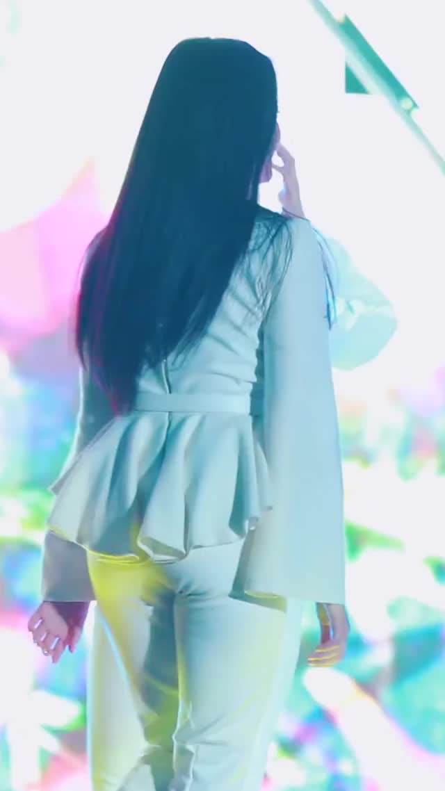 Loona - Hyunjin 191126 3