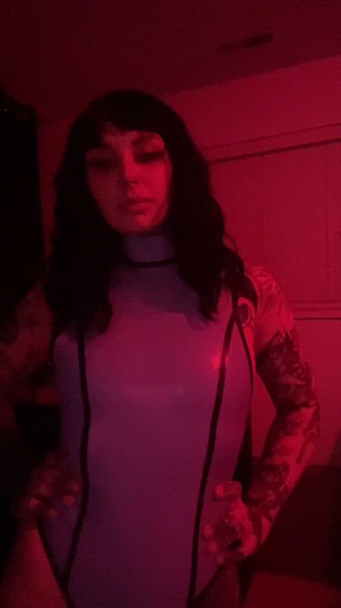 funny latex mistressmercyrage alt-girls mean-girls pale-girls suicide-girls gif