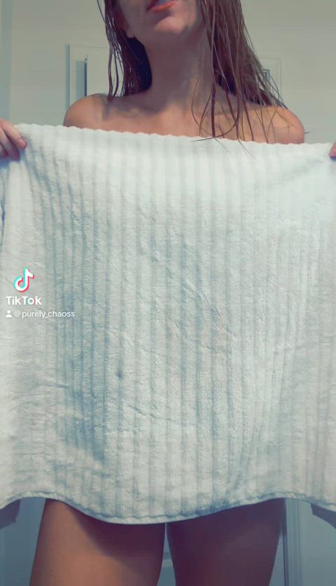 amateur ass big tits challenge onlyfans tease tiktok towel gif
