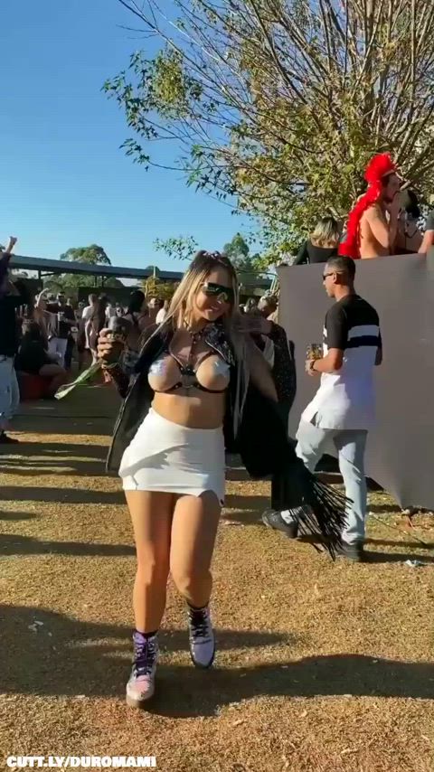 big ass big tits compilation cute dancing festival public sexy teen gif