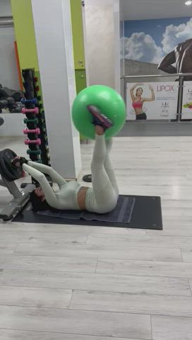booty brunette gym gif