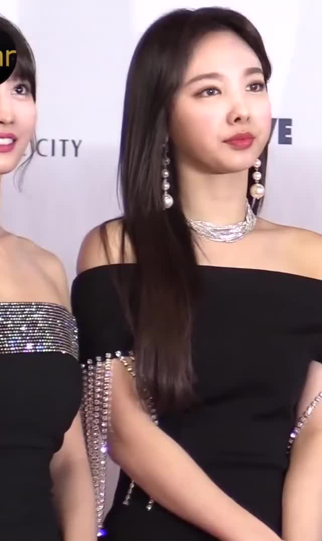 181128 Twice Nayeon Red Carpet 3