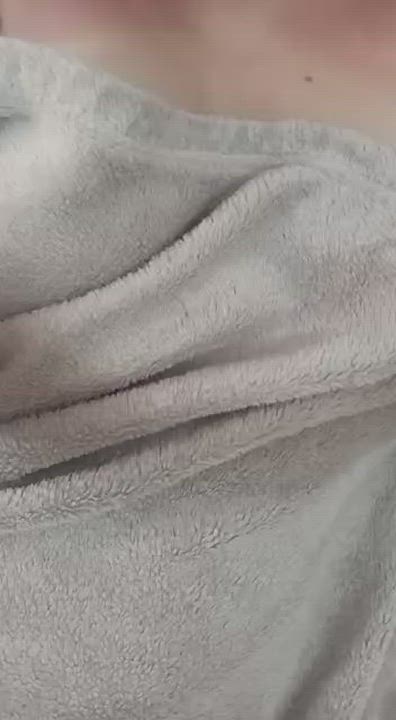 Bed Sex Carmen Caliente Squirting gif