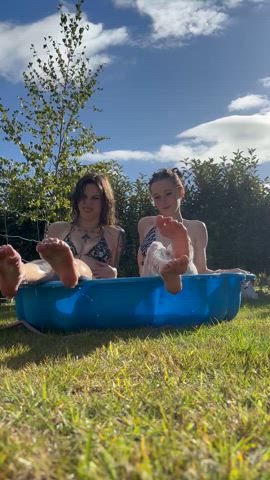 dirty feet feet feet fetish feet licking outdoor wet wet pussy wet and messy gif