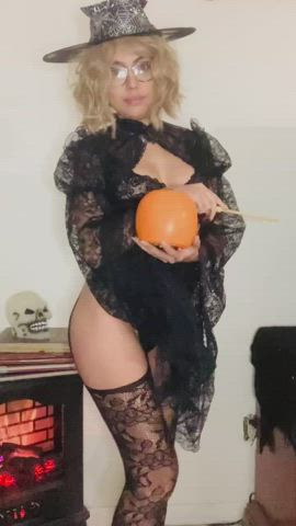 cute halloween natural tits tiktok tik-tok twerking gif