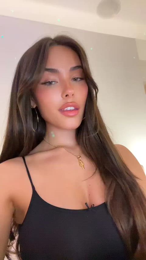 big tits brunette celebrity cleavage fake tits madison beer gif