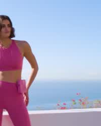 Taylor Hill gif