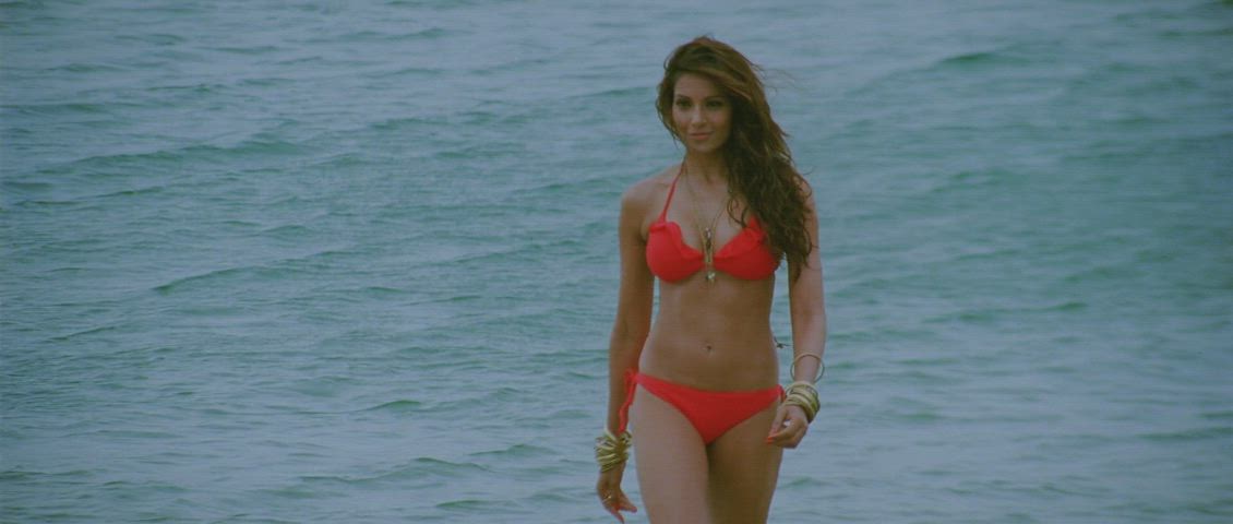 Bipasha Basu - red hot bikini bod