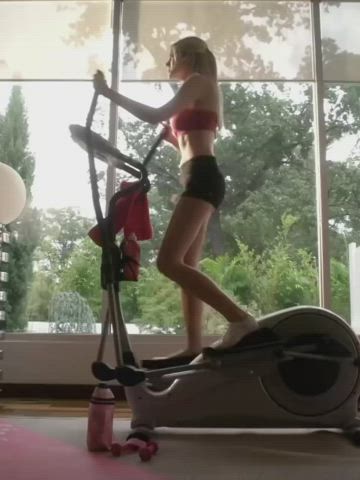 blonde celebrity legs gif