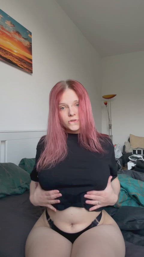 babe big tits boobs cute natural onlyfans teen tits pink hair just-boobs gif