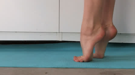 Feet Foot Fetish Soles Stretching Toes gif