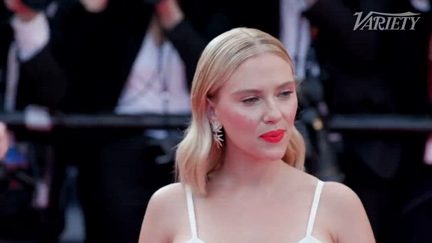 blonde celebrity scarlett johansson gif